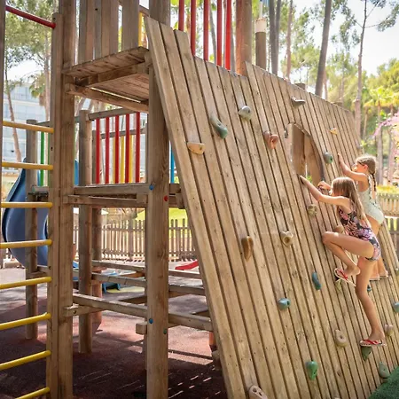 Valentin Grand Park Hotel 4*