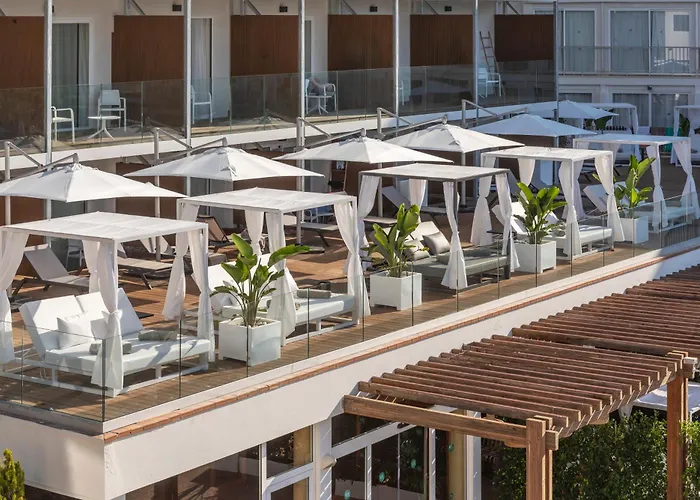 Valentin Grand Park فندق باغيرا